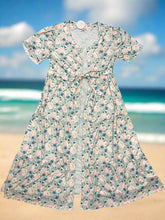 Load image into Gallery viewer, Green garden serenity print mom dress
