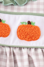 Load image into Gallery viewer, Green plaid french knot pumpkin girl set
