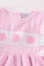 Load image into Gallery viewer, Pink pumpkin embroidery seersucker ruffle dress
