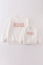 Load image into Gallery viewer, White MAMA&amp;MINI applique fleece mom&amp;me sweatshirt
