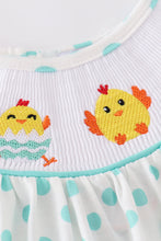 Load image into Gallery viewer, Dot chicken embroidery smocked set
