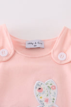 Load image into Gallery viewer, Pink floral bunny applique girl bloomer set
