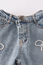 Load image into Gallery viewer, Blue pearl denim jeans
