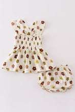 Load image into Gallery viewer, Premium Organic muslin floral smocked baby set
