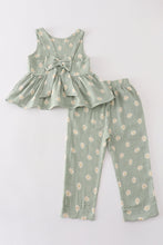 Load image into Gallery viewer, Premium Sage muslin daisy girl set
