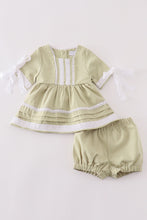 Load image into Gallery viewer, Premium Sage lace ruffle baby set
