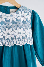 Load image into Gallery viewer, Teal velvet lace girl dress
