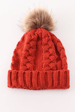 Load image into Gallery viewer, Caramel pompom  cable beanie
