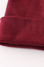 Load image into Gallery viewer, Burgundy ribbed basic knit beanie
