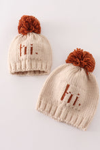 Load image into Gallery viewer, Beige pompom hi cable beanie
