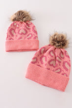 Load image into Gallery viewer, Pink pompom leopard cable beanie
