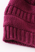 Load image into Gallery viewer, Violet pompom cable beanie
