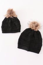 Load image into Gallery viewer, Black pompom cable beanie
