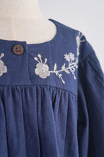 Load image into Gallery viewer, Navy floral embroidery linen girl dress
