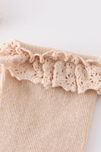 Load image into Gallery viewer, Beige Knit lace girls socks
