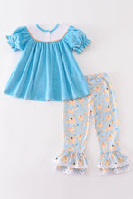 Load image into Gallery viewer, Blue velvet pumpkin embroidery girl set
