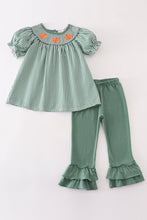 Load image into Gallery viewer, Green gingham pumpkin embroidery girl set
