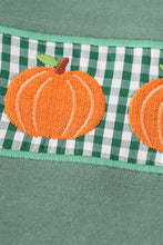 Load image into Gallery viewer, Green gingham pumpkin embroidery boy set
