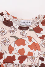 Load image into Gallery viewer, Pumpkin daisy leopard girl baby set
