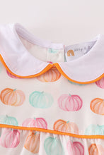 Load image into Gallery viewer, Pumpkin print girl bubble
