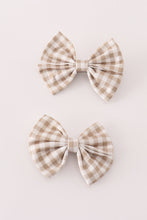 Load image into Gallery viewer, Khaki gingham piggie hair bow
