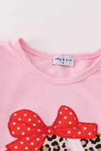 Load image into Gallery viewer, Pink leopard football applique girl set
