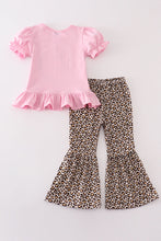 Load image into Gallery viewer, Pink leopard football applique girl set
