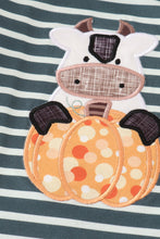 Load image into Gallery viewer, Green stripe cow pumpkin applique girl set
