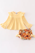 Load image into Gallery viewer, Beige velvet pumpkin girl baby set
