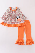 Load image into Gallery viewer, Coral floral cow applique girl set
