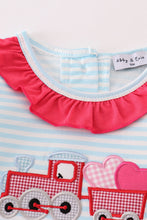 Load image into Gallery viewer, Pink truck heart applique girl bloomer set
