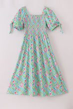 Load image into Gallery viewer, Green smocked mom dress
