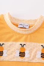 Load image into Gallery viewer, Yellow bee embroidery boy bubble
