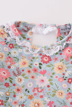 Load image into Gallery viewer, Green daisy print mom&amp;me dress
