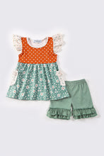 Load image into Gallery viewer, Green floral print girl shorts set
